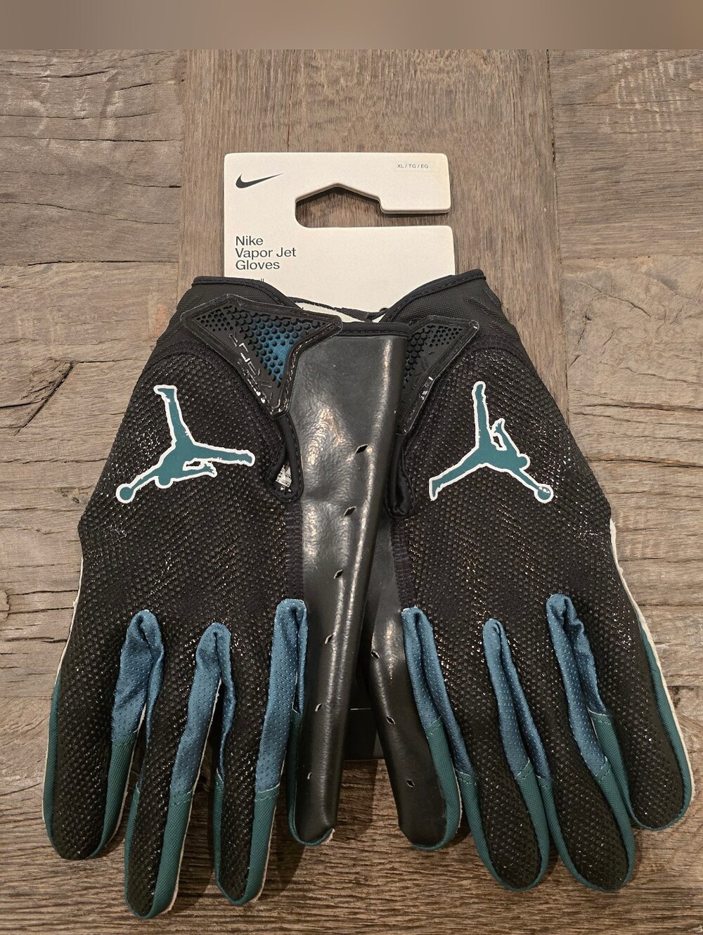 JORDAN VAPOR JET PHILADELPHIA EAGLES DEVON WHITE P.E. FOOTBALL GLOVES